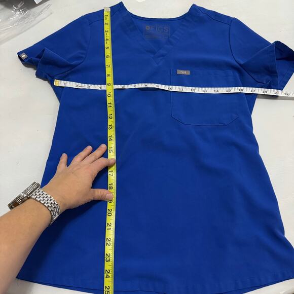 Figs blue scrub top sz XS nurse medical have some wear - Picture 8 of 12